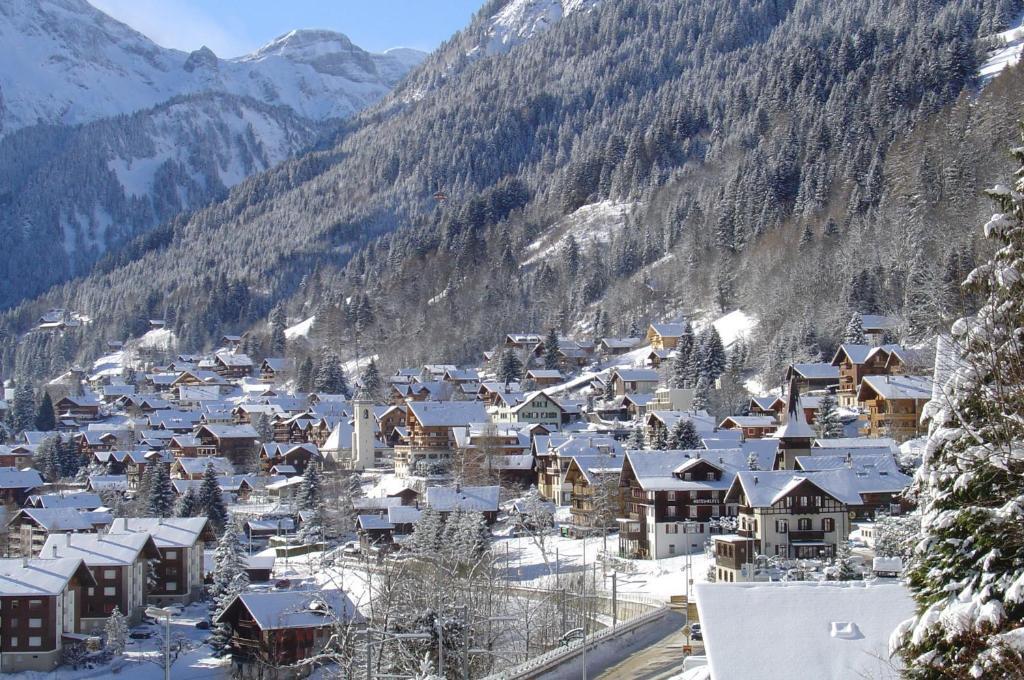 Hotel De La Paix Champéry Eksteriør bilde